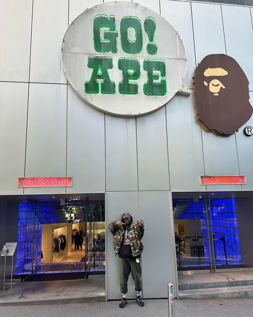 デイビッド・ヌジョク at BAPE STORE 渋谷 (A BATHING APE)