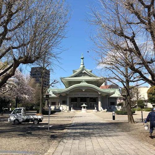 エリック・ウィルソン at 東京都慰霊堂