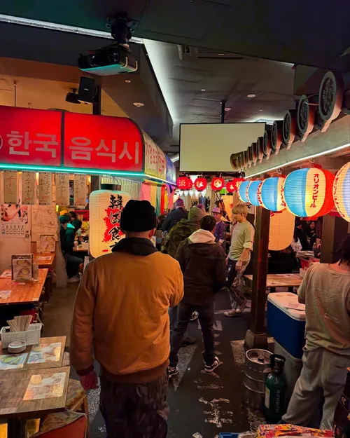 ダバンテ・アダムス at RAYARD MIYASHITA PARK South 1階「渋谷横丁」