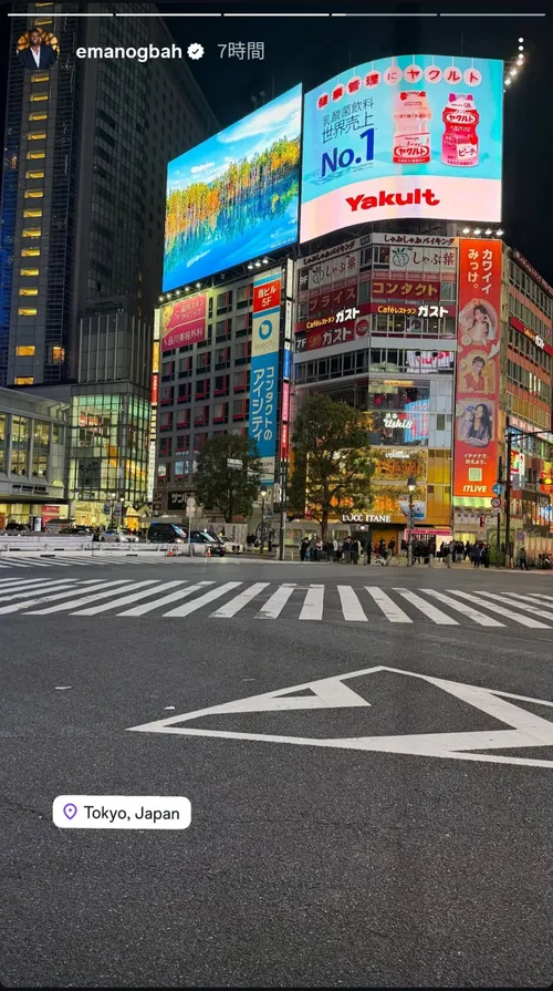 エマニュエル・オグバ at 渋谷スクランブル交差点