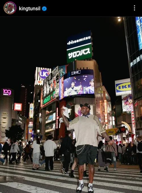 ラレミー・タンシル at 渋谷スクランブル交差点