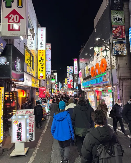 アレク・ピアース at 新宿歌舞伎町