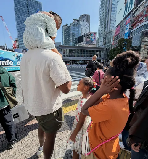 キャメロン・ジョーダン at 渋谷スクランブル交差点
