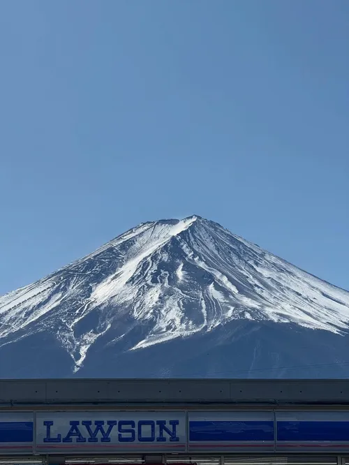 ジャクソン・ホーズ at ローソン 河口湖駅前店