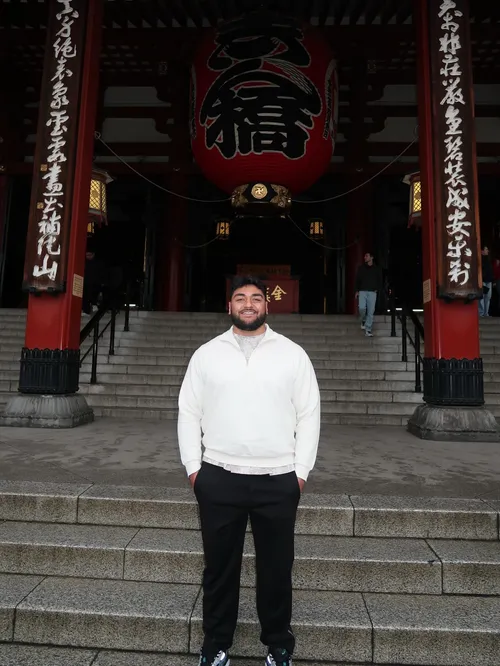 トミー・トギアイ at 浅草寺 本堂