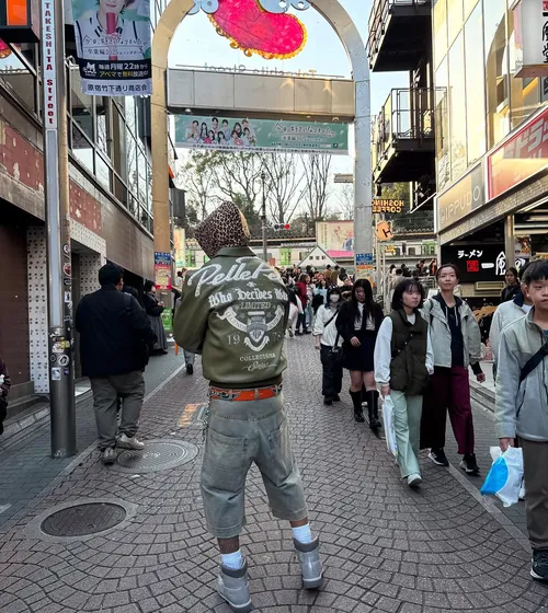 グラント・デルピット at 原宿竹下通り入口