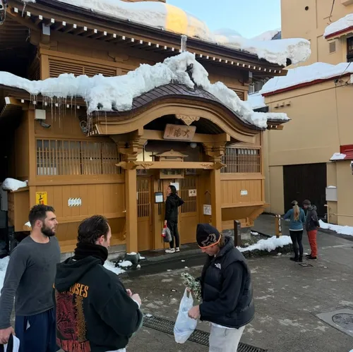 ディラン・ロウビー at 野沢温泉 外湯 大湯