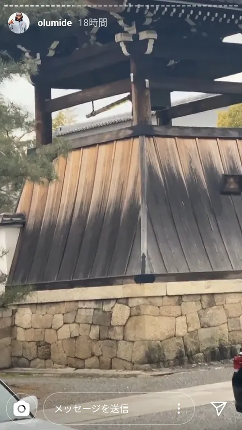 ラリー・オグンジョビ at 京都妙心寺鐘楼