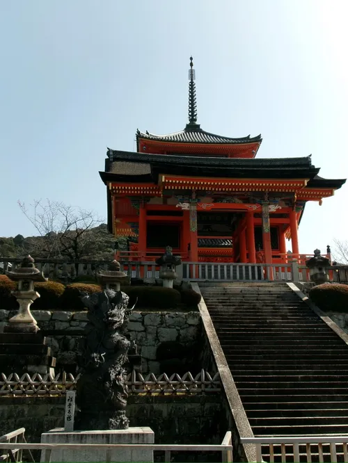 リバイ・オウンズワリケ at 京都 清水寺 西門