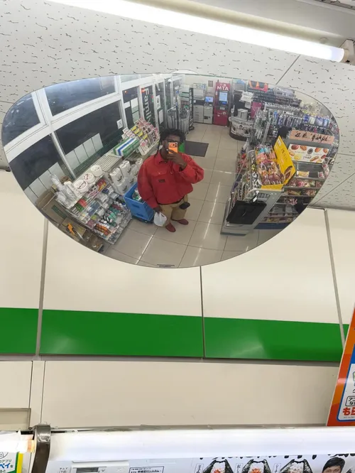 マリク・ターナー at ファミリーマート