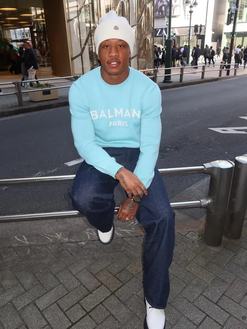 ジェイロン・ジョーンズ at 渋谷井の頭通入口a交差点
