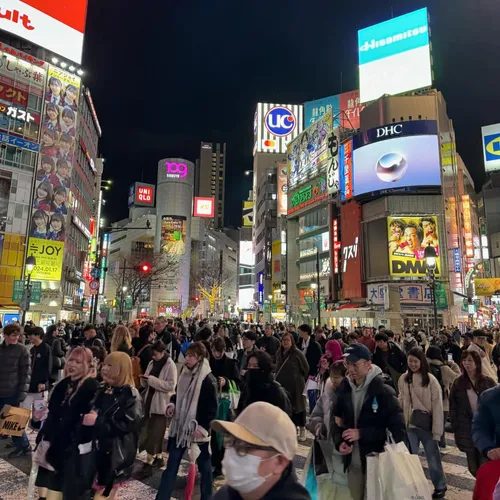 アレク・ピアース at 渋谷スクランブル交差点