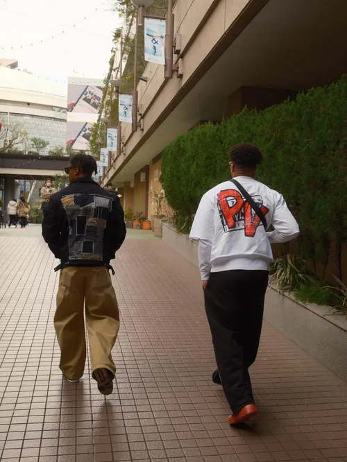 イザック・ゲレンド at 東京ドーム前