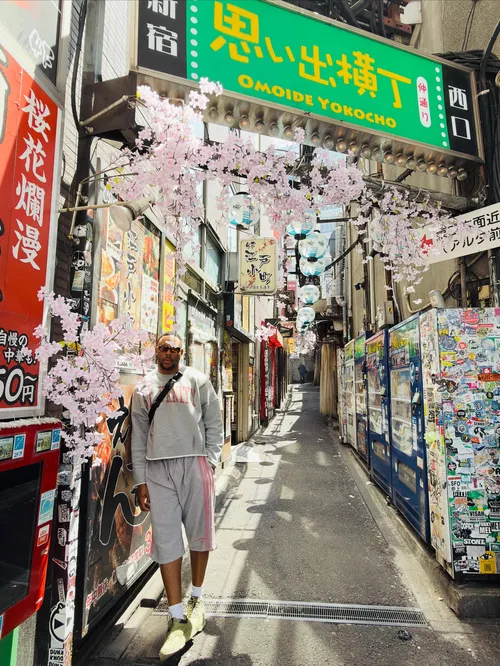 ヌチェンナ・ヌウォーシー at 新宿西口 思い出横丁