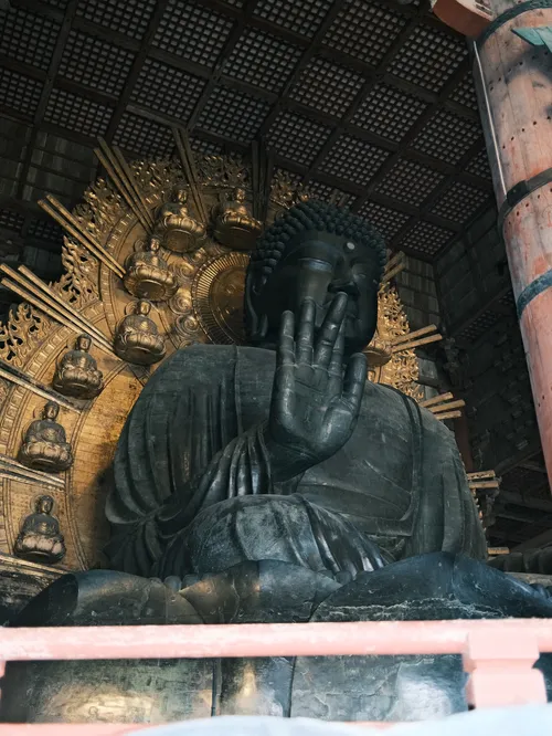 クウィティ・ペイ at 奈良東大寺 大仏殿